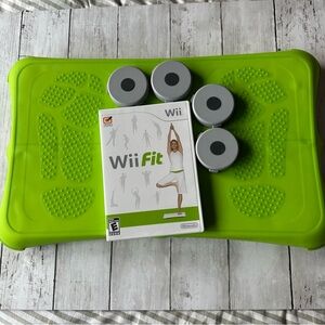PREOWNED NINTENDO WII BALANCE BOARD WII FIT DISC WITH GREEN COVER
